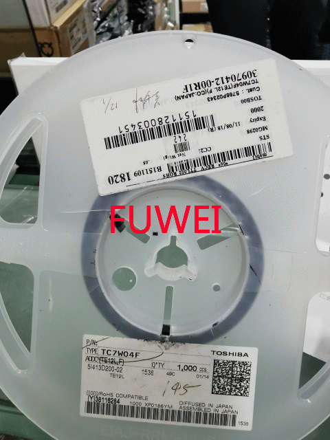TC7W04F